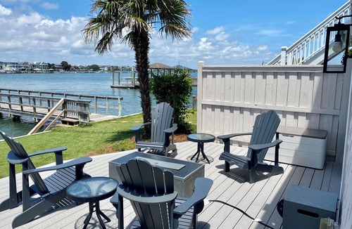 Wrightsville Beach House | Wrightsville Beach Sound- Short walk to beach and restaurants
