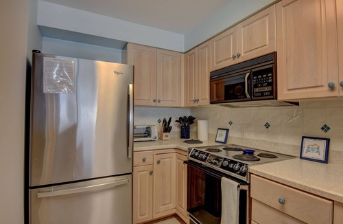 Shell Island Condo | Wrightsville Dunes F-3B - Oceanfront condo with community pool, tennis, beach
