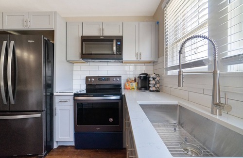 Wesley Heights House | Your Charlotte Cat's meow VRBO