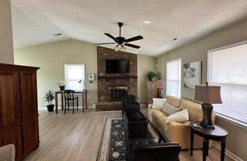 Charlotte House | Your Cozy Retreat in Charlotte
