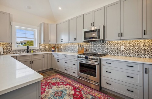 Whalehead Beach House | Your Fresh Beach Oasis!