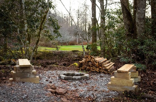 Brevard Apartment | Yurt Stay - Sauna - Creek View - Firepit