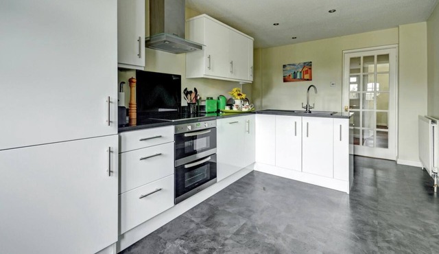 1 Bed in Northam, Bideford (oc-cedars)