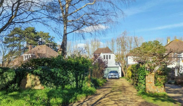 1 bedroom accommodation in Bognor Regis, near Chichester