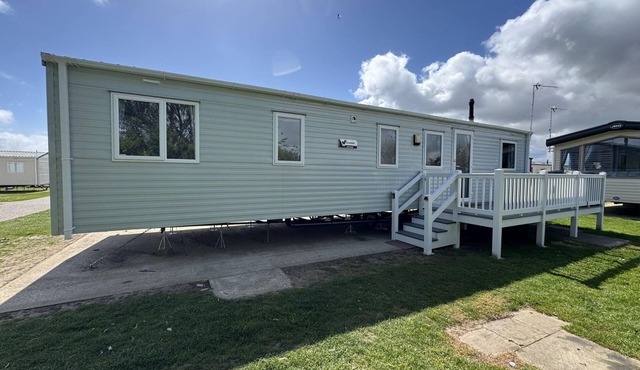 10 berth caravan with side decking at Broadland Sands ref 20223BS