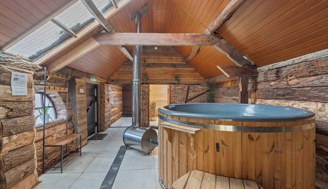 #111 Farm Complex sleeps 23
