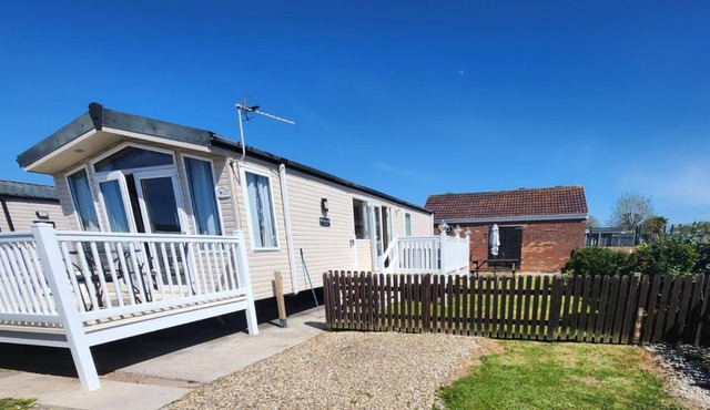 122 Unity Beach Brean Sleeps 6 No pets sorry
