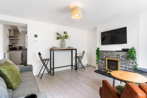#161 Stylish Bodmin Cornwall Stay - Sleeps 6