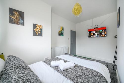 16PT3 - Serene and Soothing Stay in Armley