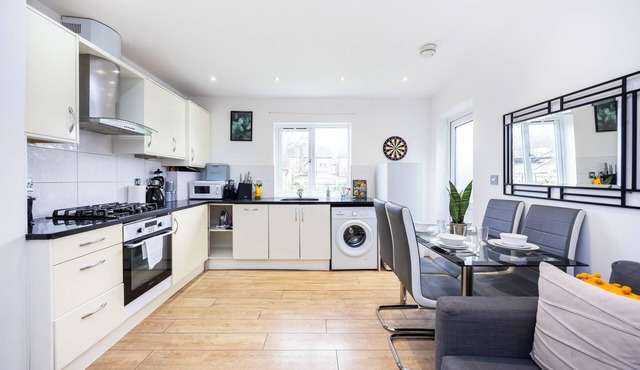 2 Bed Flat | Thornton Heath | Sleeps 4 | Workers