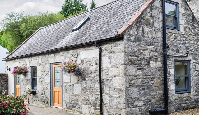 2 bedroom accommodation in Creetown, near Newton Stewart