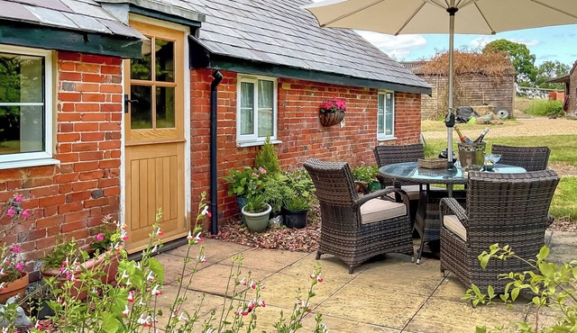 2 bedroom accommodation in Cadnam, near Brockenhurst