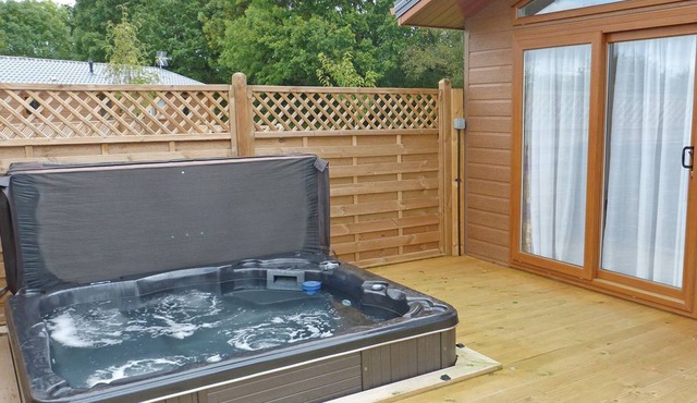2 bedroom accommodation in Swadlincote, Nr Ashby-de-la-Zouch