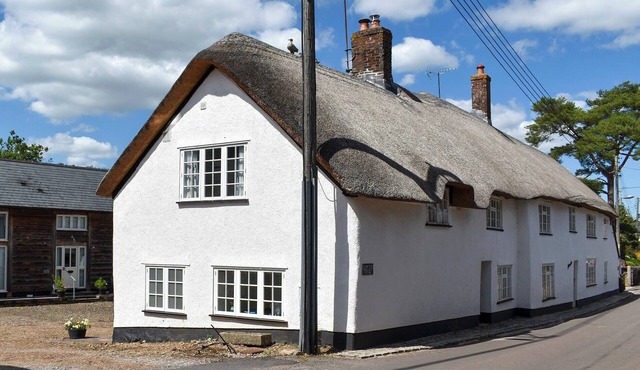 2 bedroom accommodation in Kentisbeare, Cullompton