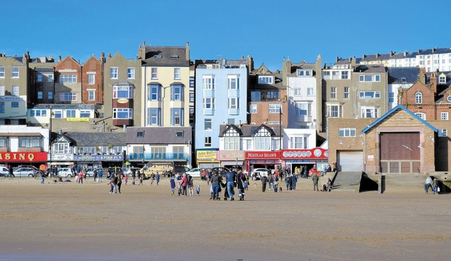 2 bedroom accommodation in Scarborough
