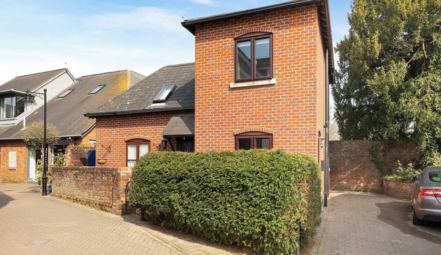 2 bedroom accommodation in Ringwood