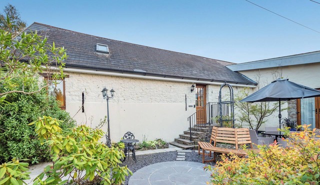 2 bedroom accommodation in Whitland, near Narberth