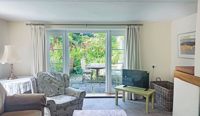 2 bedroom accommodation in Bampton