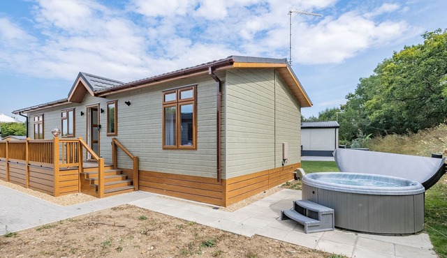 2 bedroom accommodation in Yaxham, Dereham