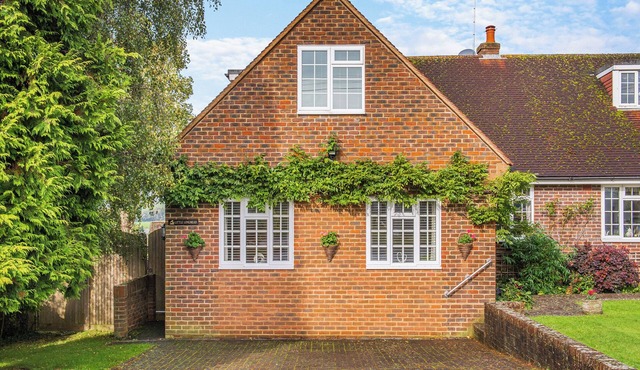 2 bedroom accommodation in Findon, near Worthing