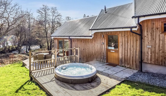 2 bedroom accommodation in Killin