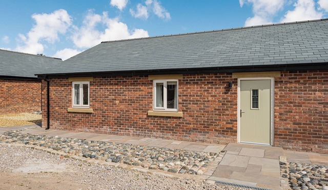2 bedroom accommodation in Lytham