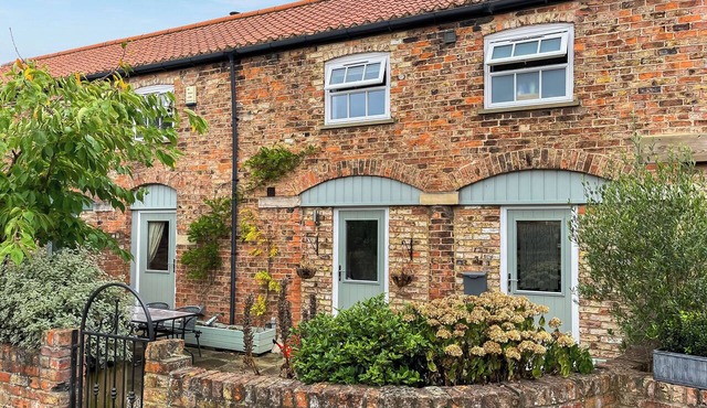 2 bedroom accommodation in Minskip, near Roecliffe