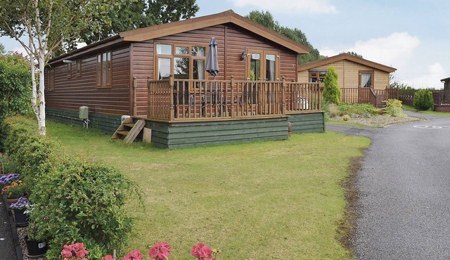 2 bedroom accommodation in Newton Upon Derwent