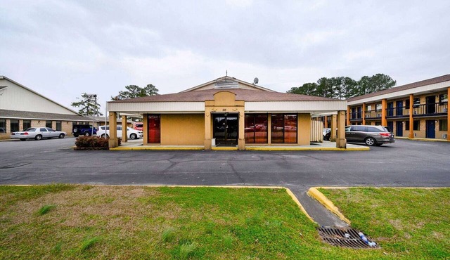 2 Full Bed|Smoking|Williamston