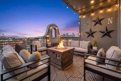 2 Homes! Broadway Views, Rooftops & Karaoke