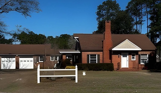 200.00 per Night! - 3 B/R house 2 miles to Holden Beach!