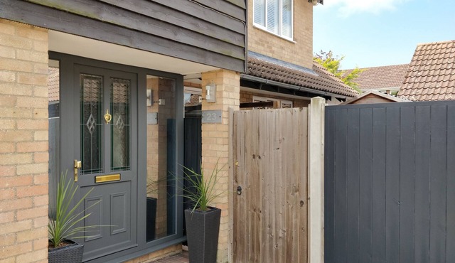 23 BRANDESTON CLOSE, family friendly in Great Waldingfield