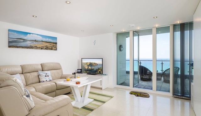 25 Rocklands, a chic and stylish one-bedroom apartment