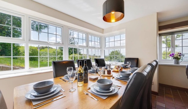 3 Bed in Llanllechid (oc-wag712)