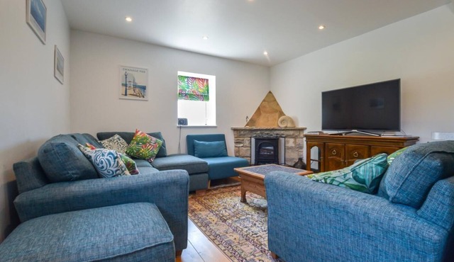 3 Bed in Swanage (oc-wy559)