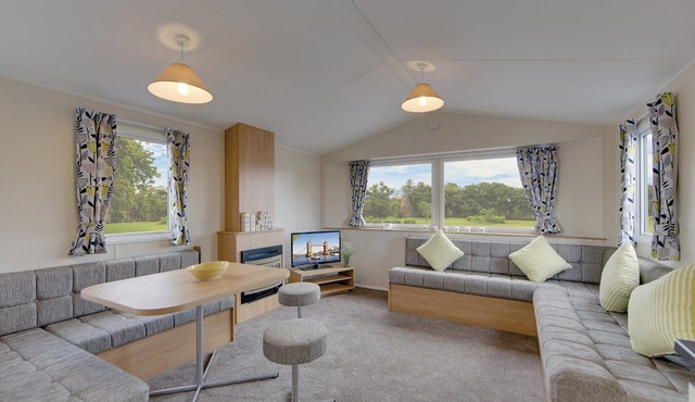 3 bedroom accommodation in Kilwinning,