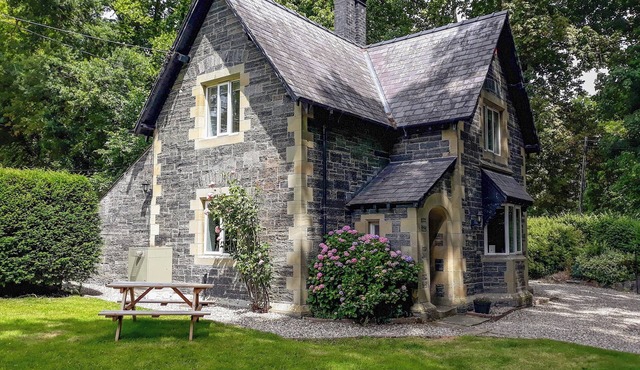 3 bedroom accommodation in Llangollen