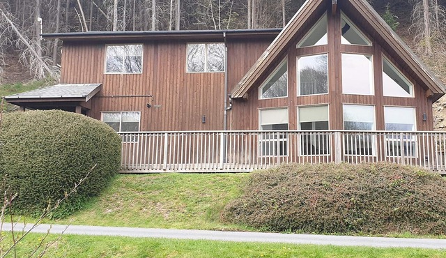 3 bedroom accommodation in Llangollen