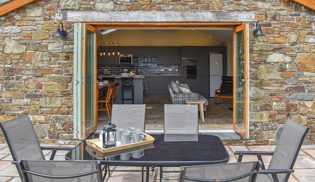 3 bedroom accommodation in Bucks Cross, near Bideford