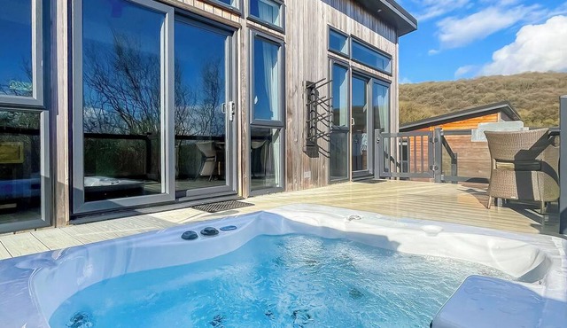 3 bedroom accommodation in Cheddar