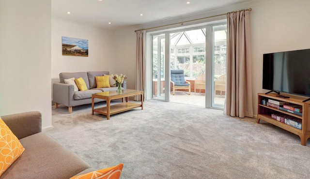 3 bedroom accommodation in Seaford