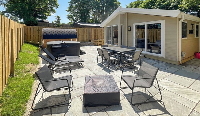 3 bedroom accommodation in Hayle