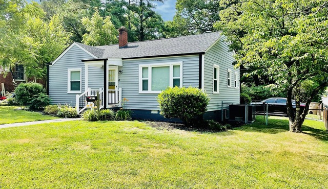 30-day min. stay - Convenient to G'boro Coliseum , Aquatic Center, NCAT & UNCG