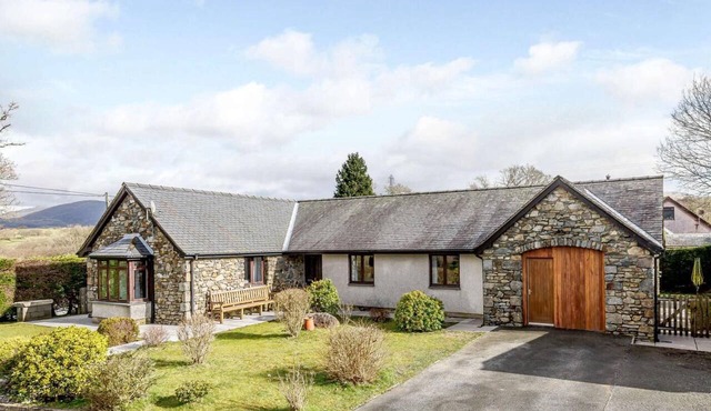4 Bed in Blaenau Ffestiniog (oc-81060)