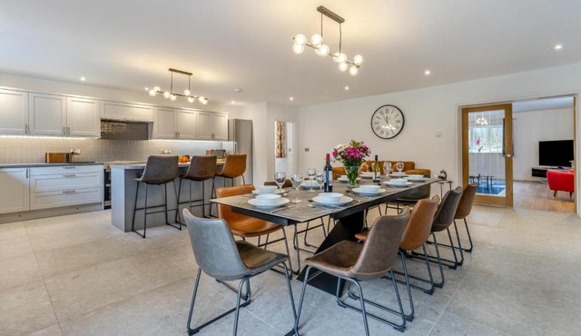 4 Bed in Capel Bangor oc-m30145