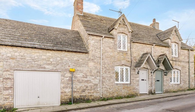 4 Bed in Kingston (oc-w28374)