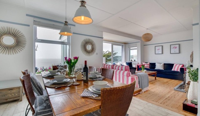 4 Bed in Praa Sands (oc-poohco)