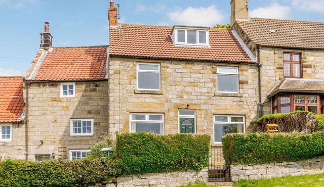 4 Bed in Whitby (oc-82262)