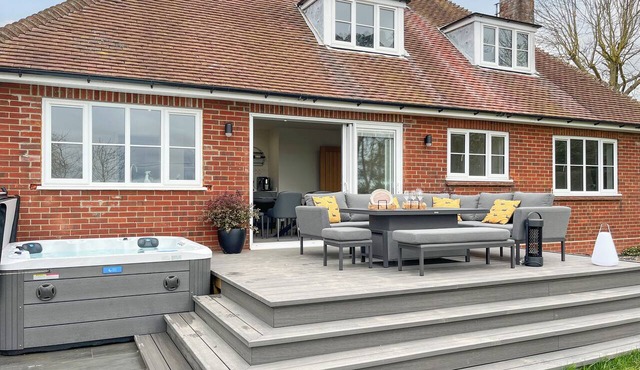 4 bedroom accommodation in Peldon, near Colchester