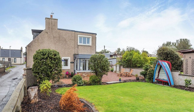 4 bedroom accommodation in Balintore